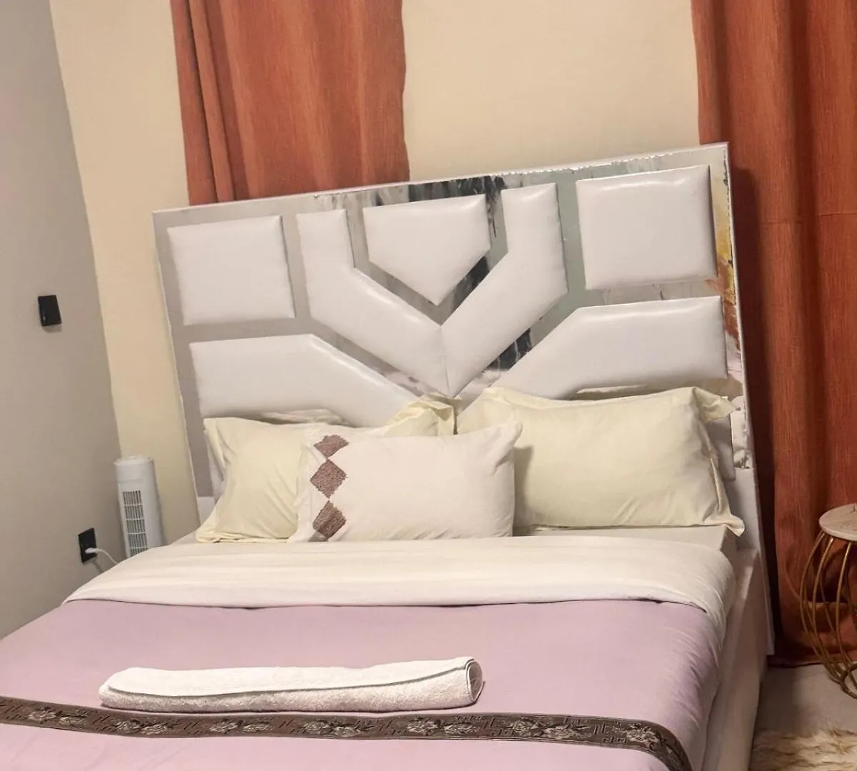 Fatisa Homes Kampala Lejlighed